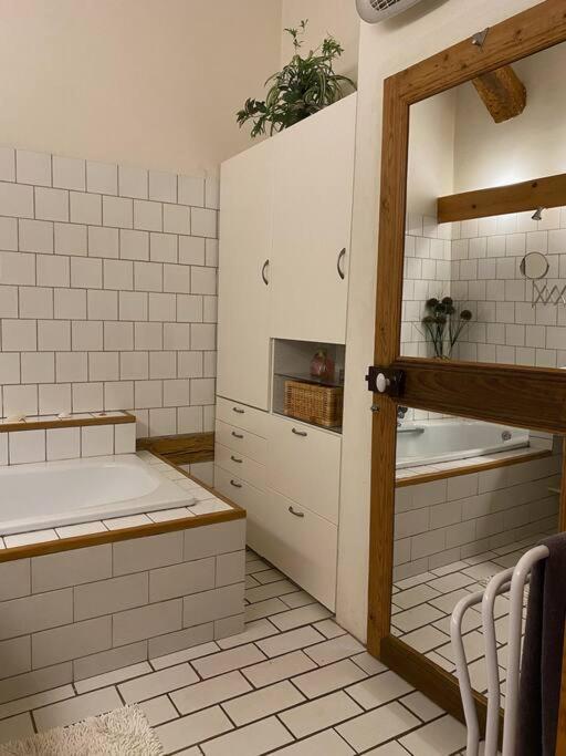 Thezan-les-Beziers Charming Village House With Roof Top Terrace! מראה חיצוני תמונה
